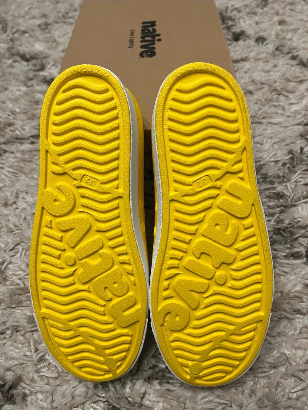 Native Shoes jefferson shoe. Crayon Yellow. White. Kids size 2. New with tags.